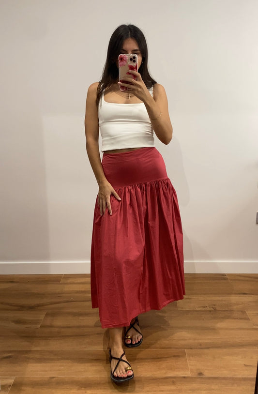 Falda canesú fresa
