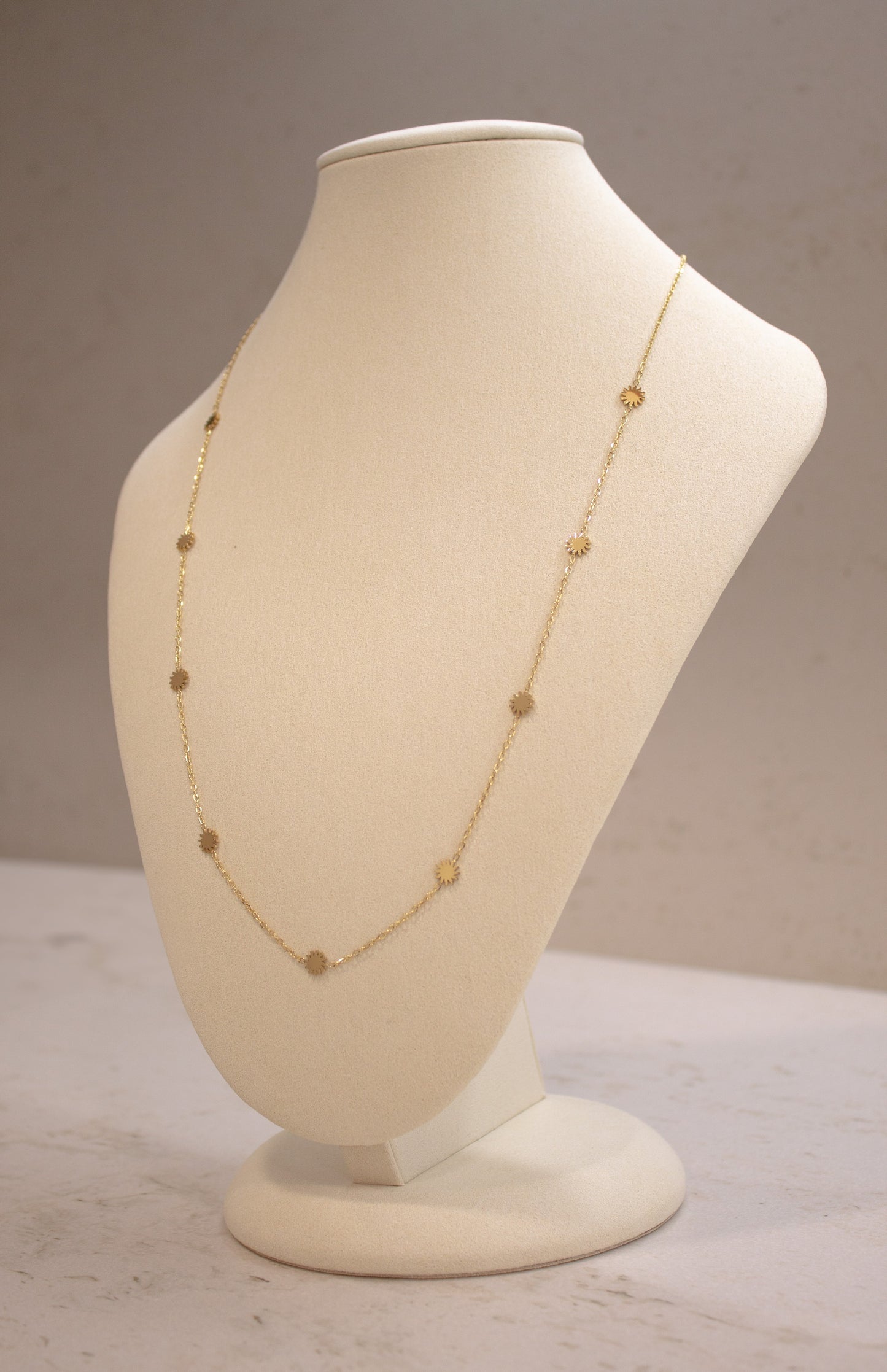 Collar solaire