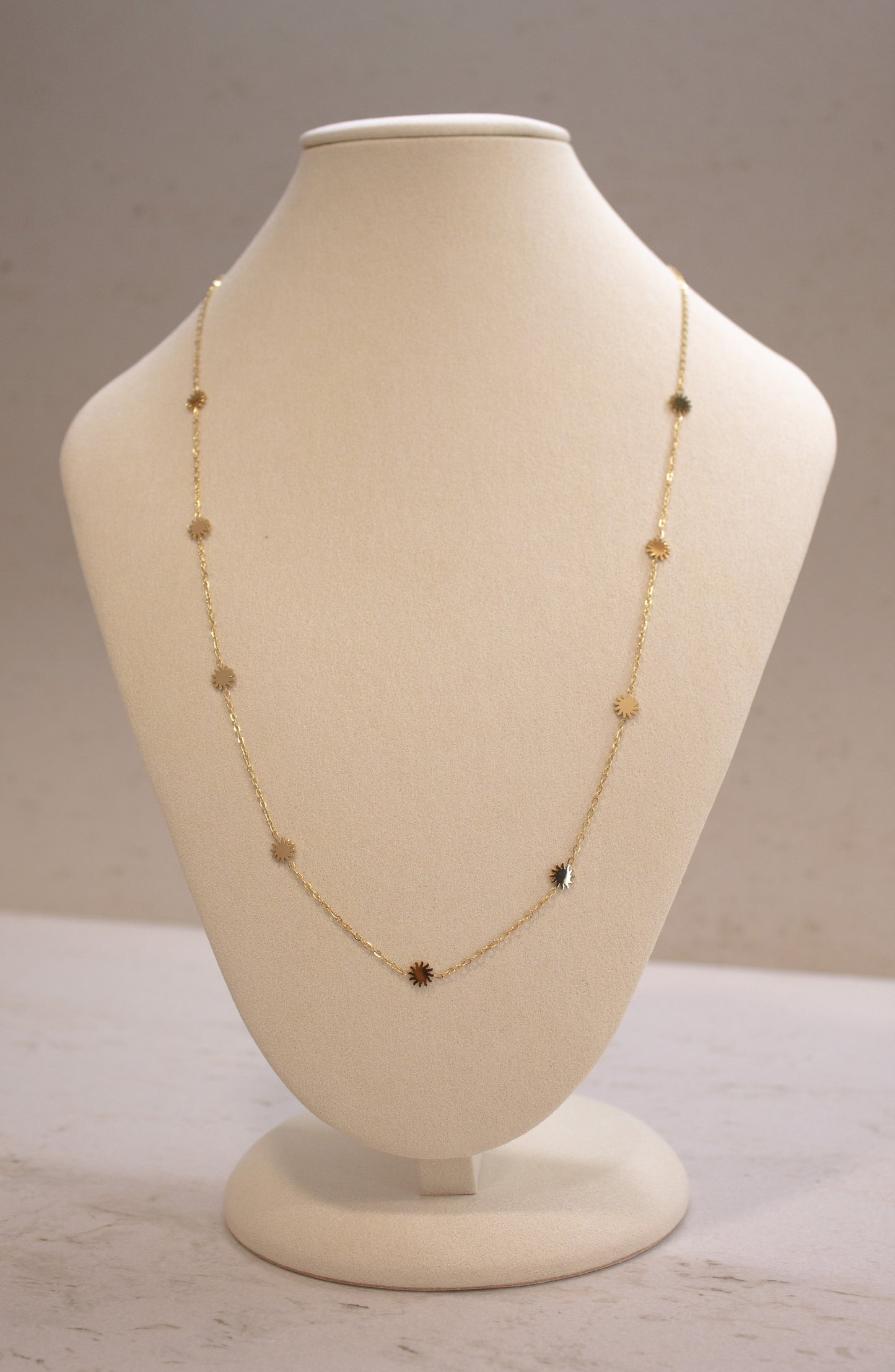 Collar solaire