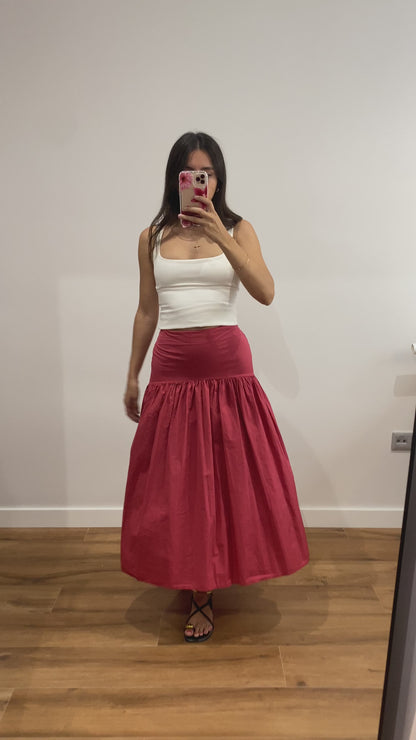 Falda canesú fresa